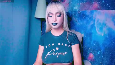 Snapshot of xxsexyandhotxx chatting on 03/07/25, 01:42 Lara online show from 03/07/25, 01:42