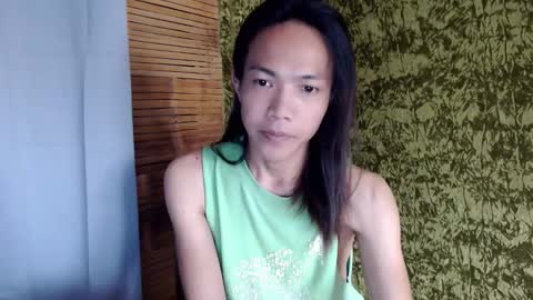 Snapshot of xxskinny_alonzoxx chatting on 12/02/24, 10:45 Ali online show from 12/02/24, 10:45