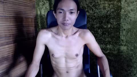 Snapshot of xxskinny_alonzoxx chatting on 01/08/25, 02:25 Ali online show from 01/08/25, 02:25