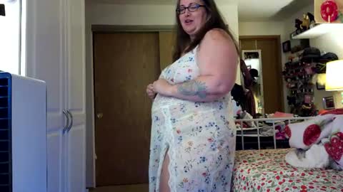 Strawberry Jane online show from 06/09/26, 04:35