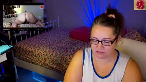 Strawberry Jane online show from 06/12/26, 04:44