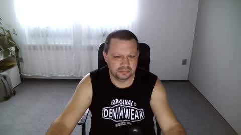 Snapshot of xxstrikerxx chatting on 12/05/24, 09:06 Eddi online show from 12/05/24, 09:06