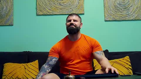 Xtream Leonard online show from 11/29/25, 07:39