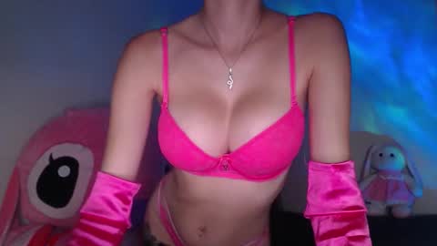 Snapshot of xxx_barbie_ chatting on 11/02/25, 09:28 Kath online show from 11/02/25, 09:28