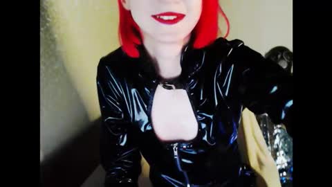 Snapshot of xxx_goddes_xxx chatting on 12/22/24, 08:25 Andariel online show from 12/22/24, 08:25
