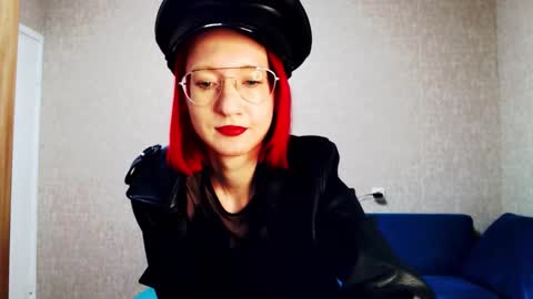 Snapshot of xxx_goddes_xxx chatting on 01/25/25, 12:37 Andariel online show from 01/25/25, 12:37