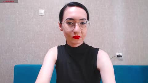 Snapshot of xxx_goddes_xxx chatting on 09/16/25, 07:20 Andariel online show from 09/16/25, 07:20