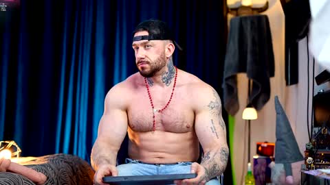     online show from 03/06/25, 07:32