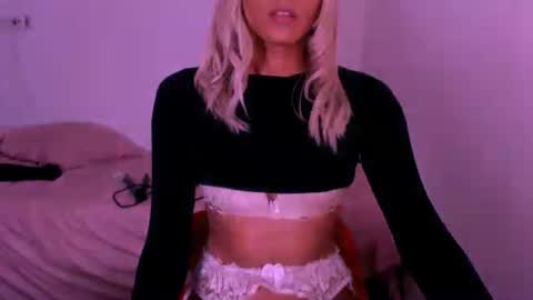 Chiara online show from 04/25/26, 03:53