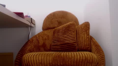 Lola online show from 02/18/25, 01:44