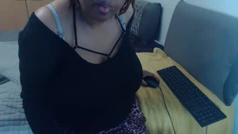 Ayanda online show from 09/29/25, 04:01