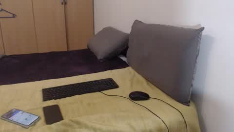 Ayanda online show from 10/04/25, 02:04