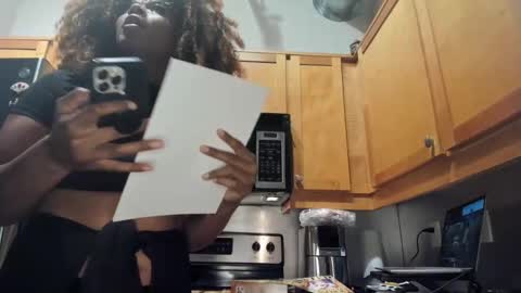 Danielle online show from 02/06/25, 11:37