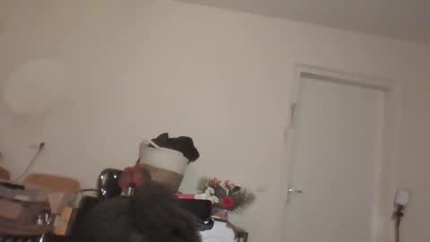 Danielle online show from 05/14/26, 08:37