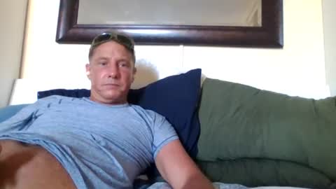 Snapshot of xxxelentdick chatting on 07/21/26, 03:53 deeeeznutz online show from 07/21/26, 03:53