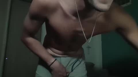 Snapshot of xxxfacu chatting on 02/23/25, 07:33 xxxfacu online show from 02/23/25, 07:33