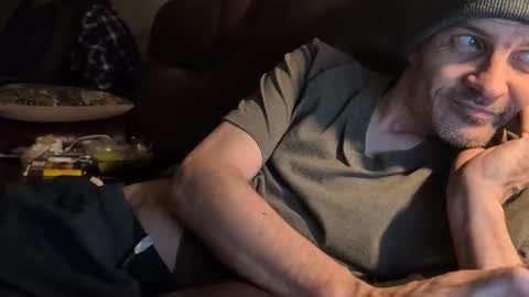 Snapshot of xxxfredmtlxxx chatting on 02/03/25, 10:03 xxfredmtl18xx online show from 02/03/25, 10:03