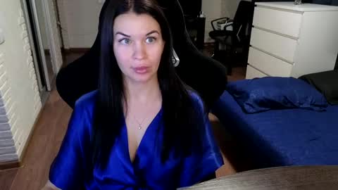 Snapshot of xxxkleoxxx chatting on 02/01/25, 09:40 Alisa online show from 02/01/25, 09:40