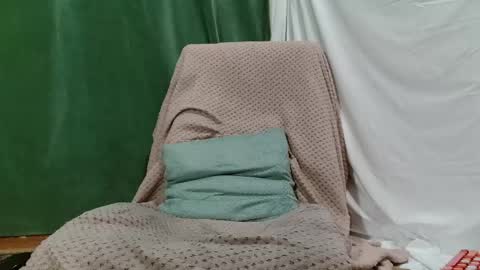 Lola online show from 04/21/26, 07:06