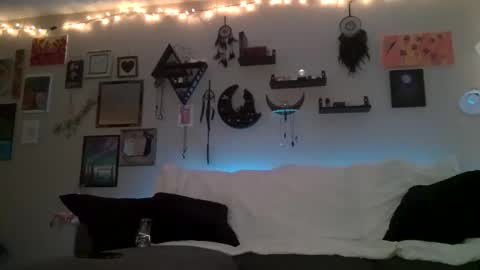 Lola online show from 01/18/26, 06:17