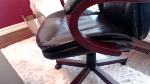 Snapshot of xxxmal1cexxx chatting on 12/21/24, 06:12 xxxmal1cexxx online show from 12/21/24, 06:12