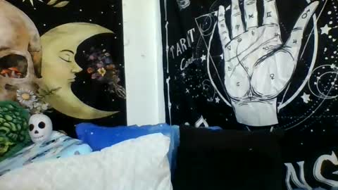 Misti online show from 11/20/25, 08:36