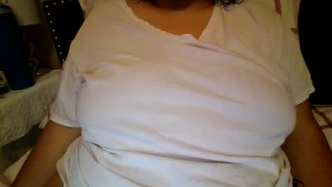 Elle online show from 04/17/26, 04:04