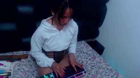 Snapshot of xxxreinasexyassxxx chatting on 09/27/25, 02:22 xxxreinasexyassxxx online show from 09/27/25, 02:22
