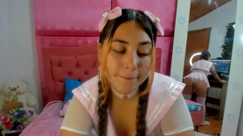 Snapshot of xxxsarita_cute chatting on 05/21/26, 01:56 Sara online show from 05/21/26, 01:56