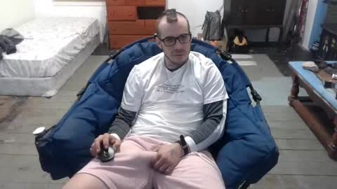 ScubaSteve online show from 03/11/25, 04:29