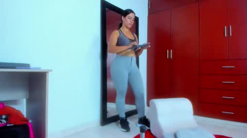 xxxtatianabustyxxx online show from 02/10/25, 09:04