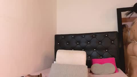xxxtatianabustyxxx online show from 09/09/25, 04:06