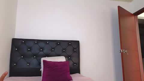 xxxtatianabustyxxx online show from 12/19/25, 04:14