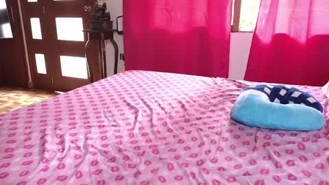 Snapshot of xxxtatianabustyxxx chatting on 05/19/26, 07:42 xxxtatianabustyxxx online show from 05/19/26, 07:42
