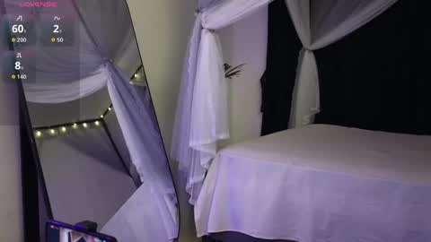 July and Fer online show from 04/25/26, 04:48