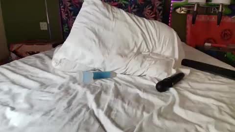 Lil Luna online show from 11/05/25, 02:11