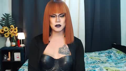 Snapshot of xyournightmarequeenx chatting on 10/24/25, 10:00 QueenMarina online show from 10/24/25, 10:00