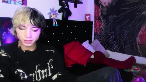 xzerox_ online show from 12/18/25, 08:15