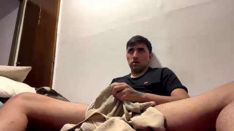 Snapshot of y0ungwithbrowndick chatting on 05/16/26, 07:56 BROWN DICK online show from 05/16/26, 07:56