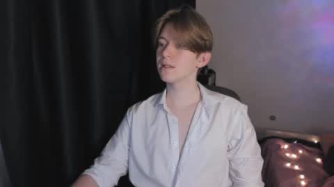 Snapshot of y0ursteve chatting on 12/01/25, 06:07 y0ursteve online show from 12/01/25, 06:07