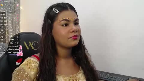 yazhini online show from 02/09/26, 11:36