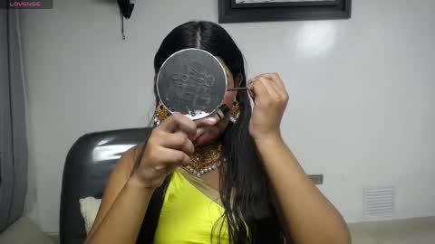 yazhini online show from 04/01/26, 12:06