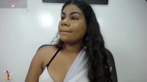 yazhini online show from 05/13/26, 11:51