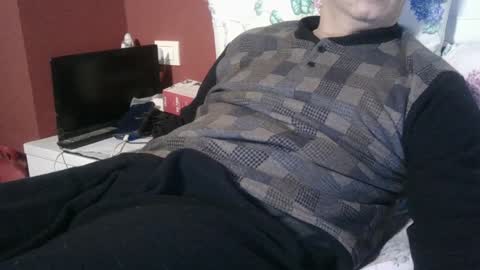 Snapshot of yahe2010 chatting on 01/02/25, 02:33 grillino online show from 01/02/25, 02:33