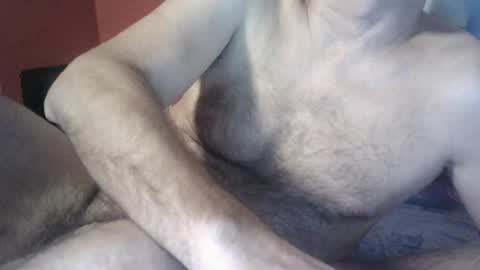 Snapshot of yahe2010 chatting on 01/31/25, 04:25 grillino online show from 01/31/25, 04:25