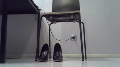 Dina online show from 12/04/25, 07:50