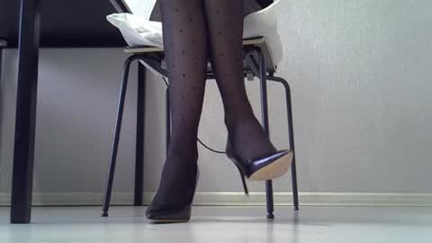 Dina online show from 04/01/26, 03:18