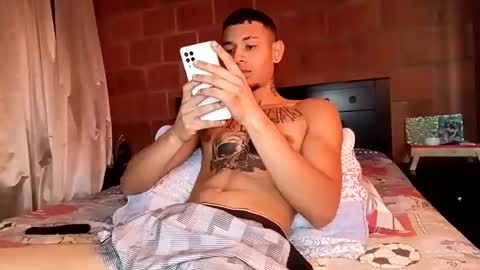 Yajz online show from 10/17/25, 08:33