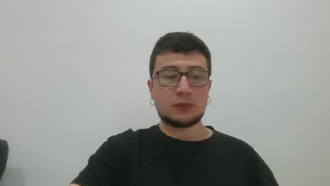 Snapshot of yakajoe97 chatting on 03/05/26, 10:44 yakajoe97 online show from 03/05/26, 10:44