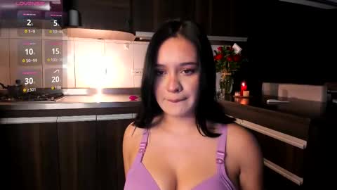 Yakeline online show from 09/26/25, 12:25